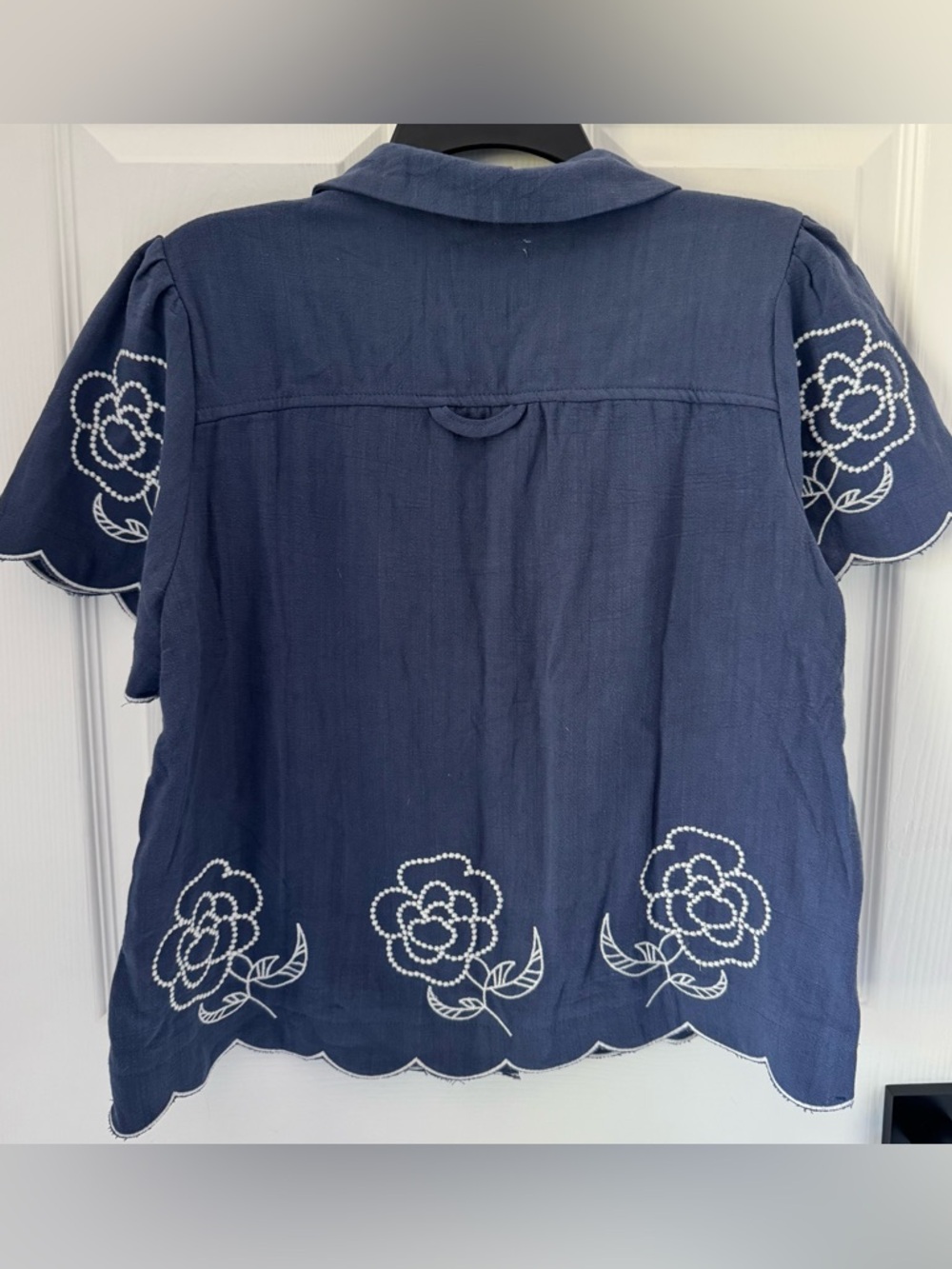 Umgee Button Down Blouse Top Flower Scalloped Embroidered Linen Blend - Picture 6 of 7